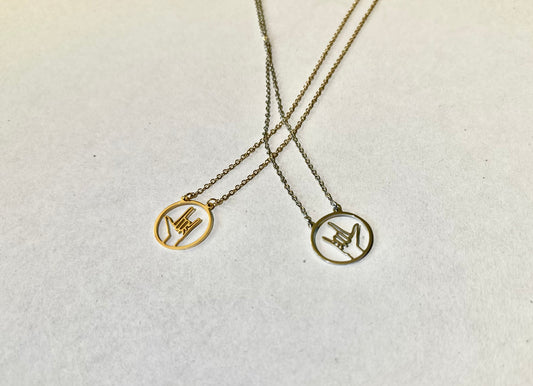 Sign Language 'I Love You' Chain